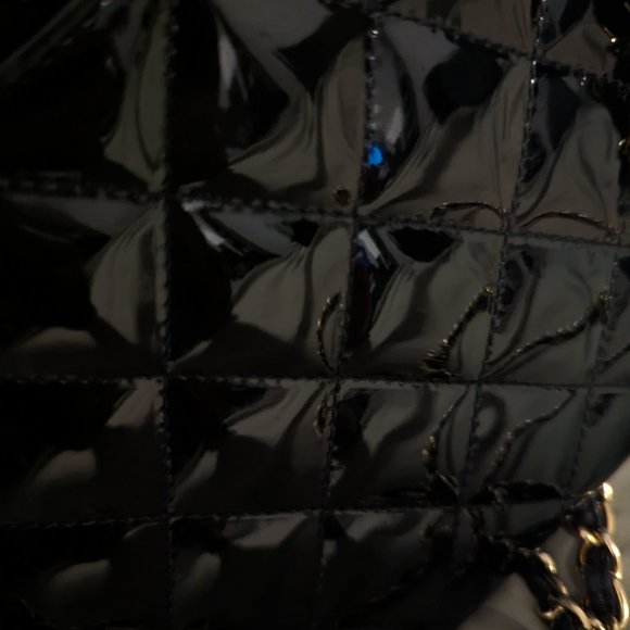 CHANEL Patent Leather Crossbody Bag - Picture 16 of 17